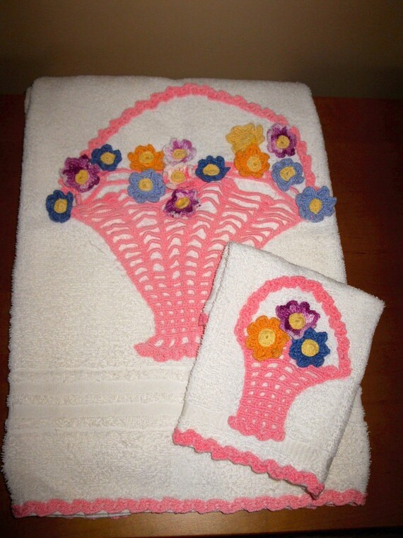 Items similar to 1950s Crocheted Bath set towel and wash cloth