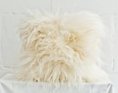 Genuine Icelandic Sheepskin Decorative White Cushion / 16" x 16" Pillow / Throw Pillowcase White / Shaggy Sheepskin / Luxury Fur Decor