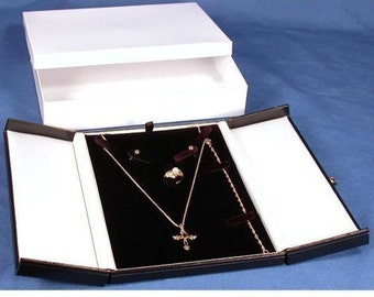 Black & White Earring Ring Necklace Bracelet Combo Gift Box Display