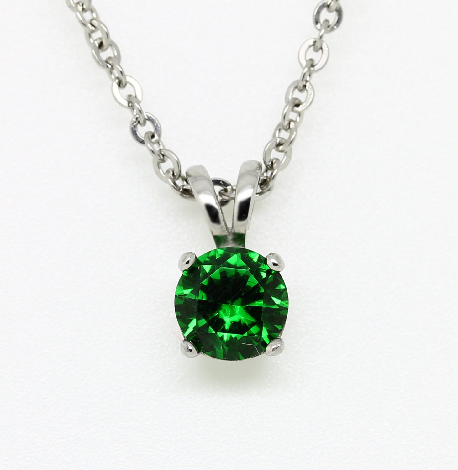 Titanium and Natural Emerald Pendant Necklace 4mm 5mm 6mm