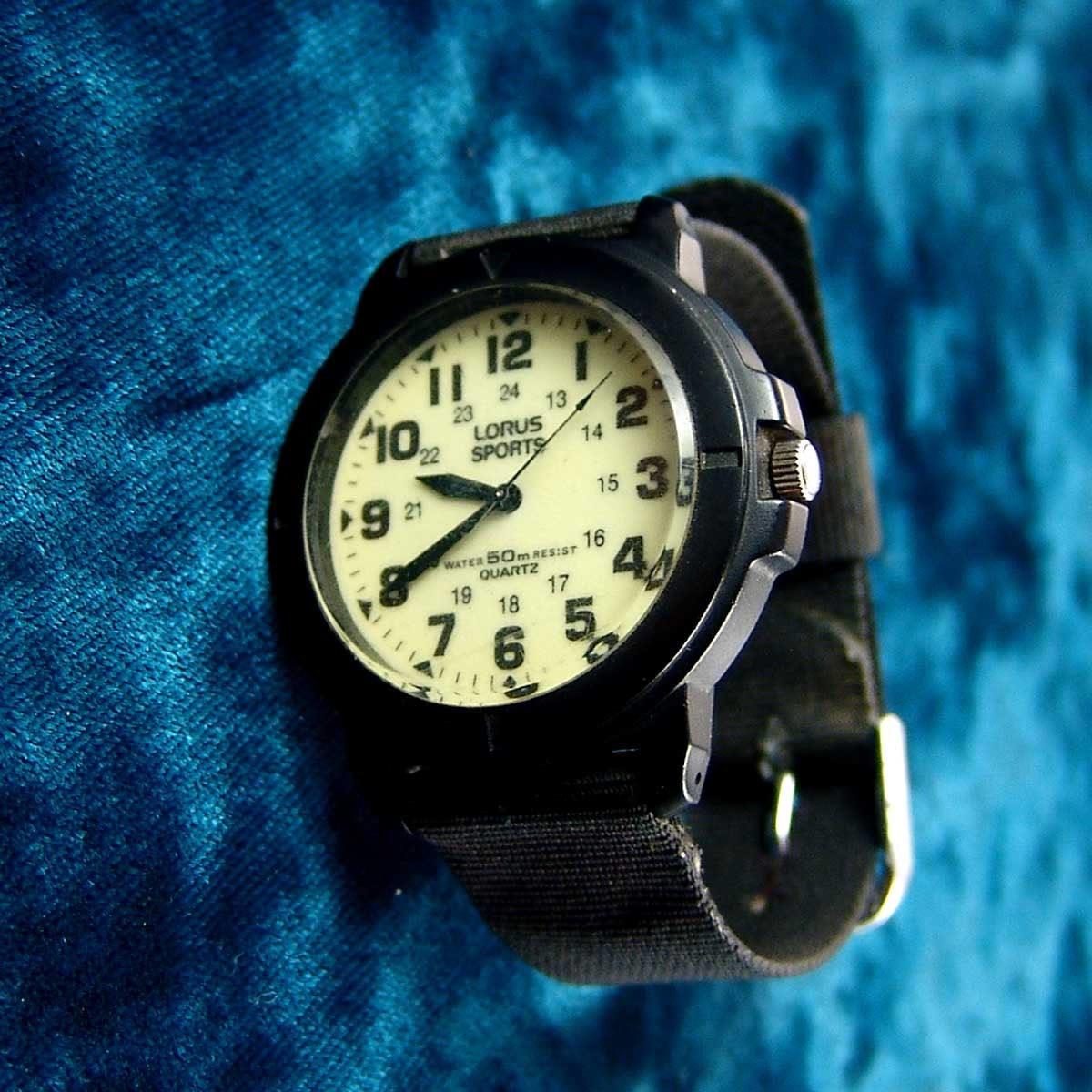 Vintage Men's Lorus Sports 50m Quartz Wristwatch Black