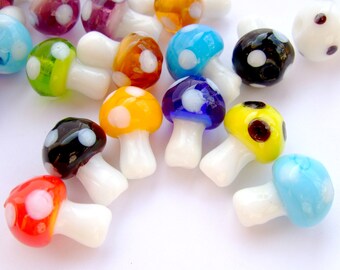 Mushroom Beads, 20 Glass Mushrooms, Lampwork Beads, Lampwork Mushrooms, 14mm Glass Beads, Mixed Color Beads, Jewelry Supplies, UK Seller
