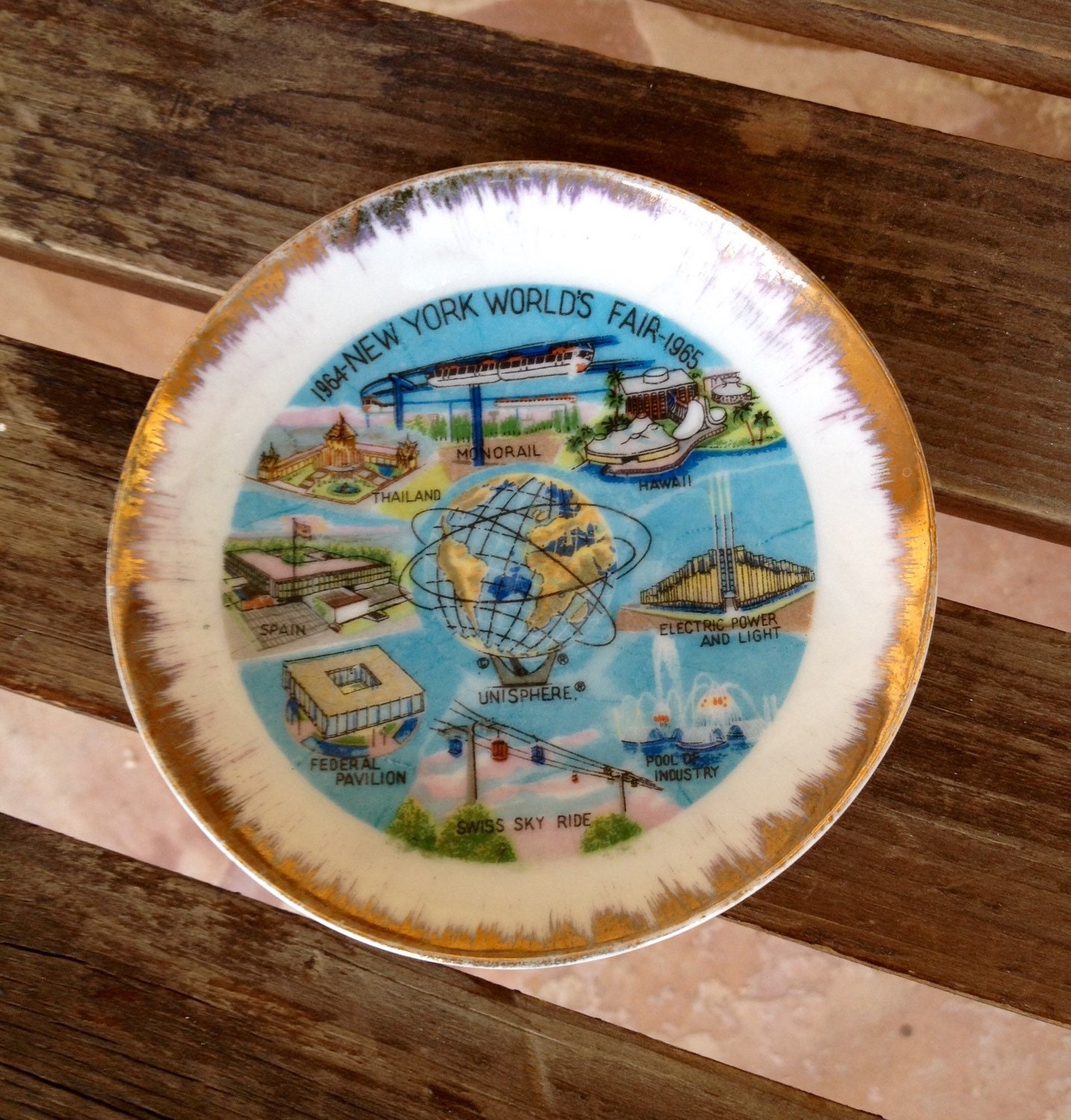 New York Plate NY World's Fair 1965 collectible plate