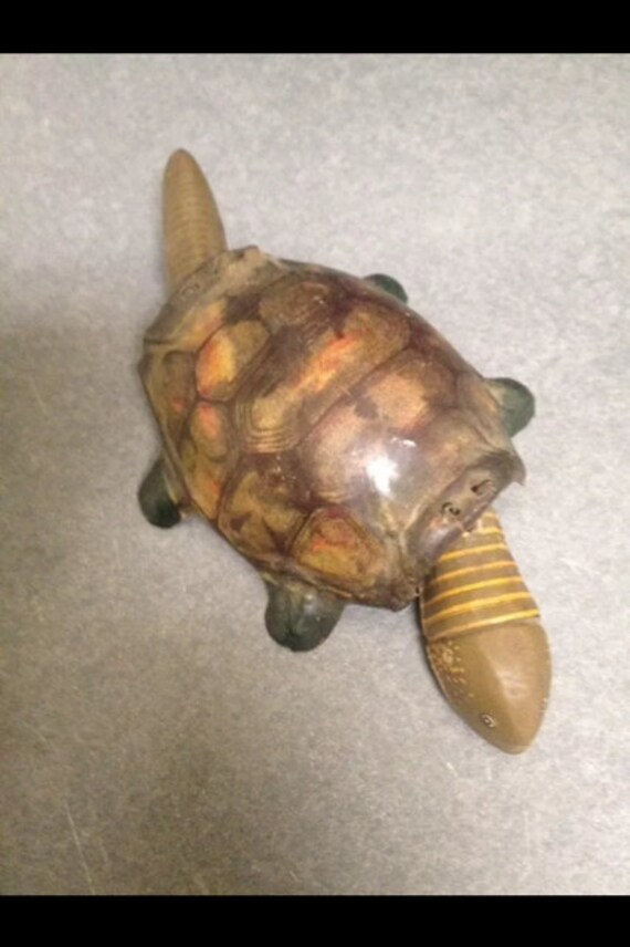 Vintage Tin Bobble Head Turtle Toy