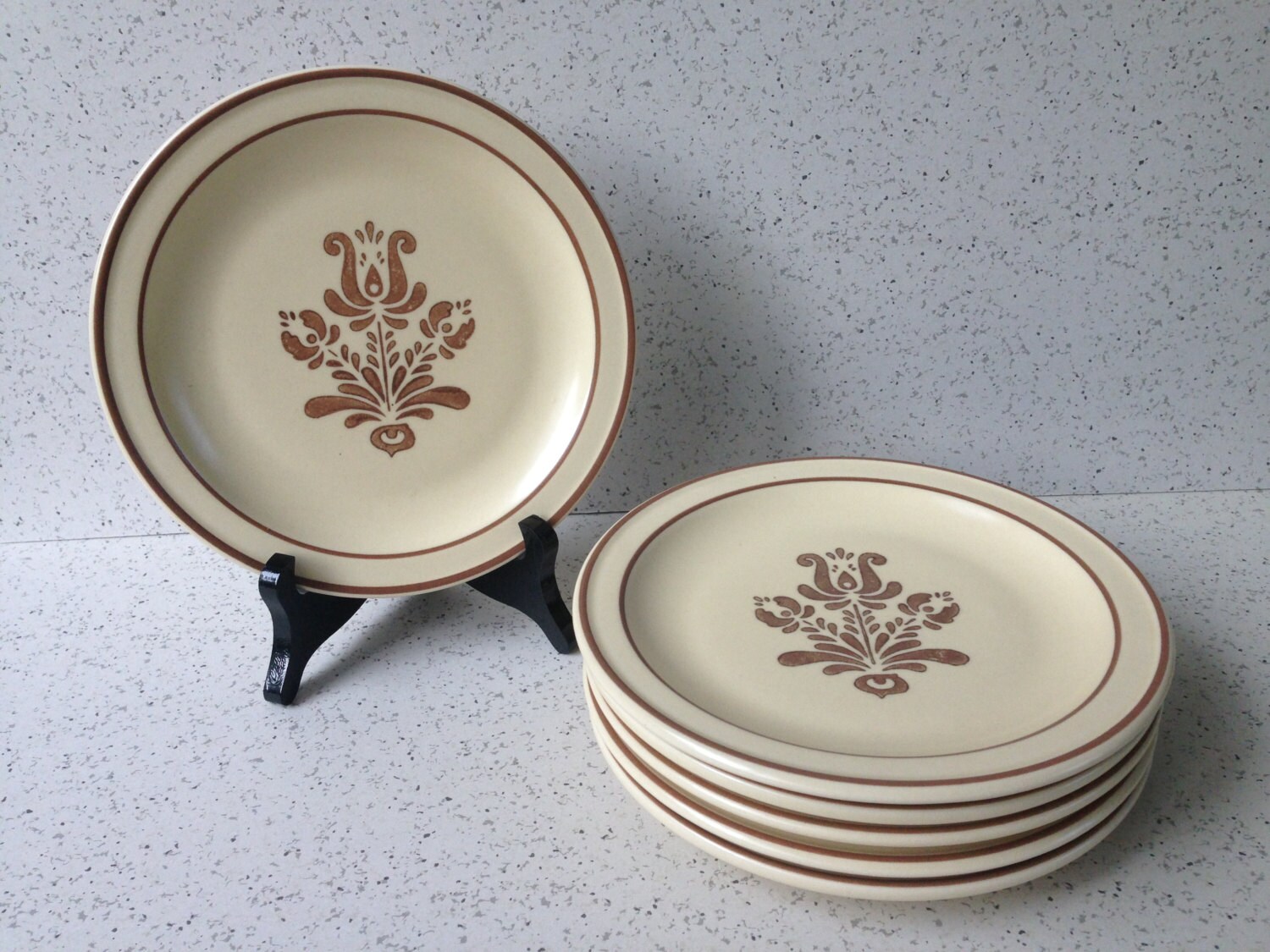 Set of Six 7 Pfaltzgraff Village Plates