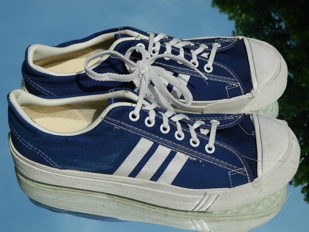 1980's Unknown Brand Canvas Sneakers / Tennis Shoes / Made