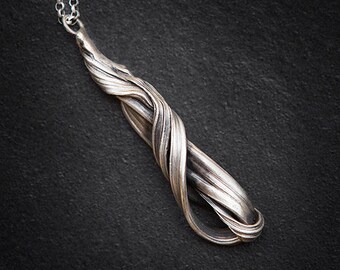 Elven Tear - Art Nouveau necklace - Elven necklace - Elven Pendant