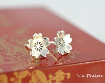 Sakura earrings, 100% Handmade - 桜 - Cherry blossom studs, Japanese Sakura stud, Her gift, Cherry Blossoms, Solid sterling silver