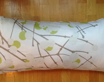 Gorgeous Lumimarja pillow case from Marimekko thick satin, green white, 12x24 inches 30x60cm, Finland