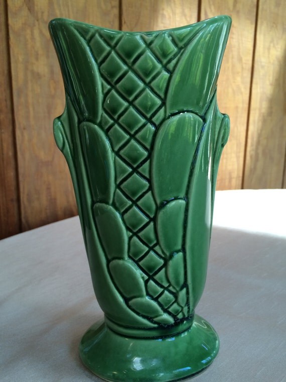 1950's Shawnee Pottery Green Corn Vase B196 by VintageRoseandLace