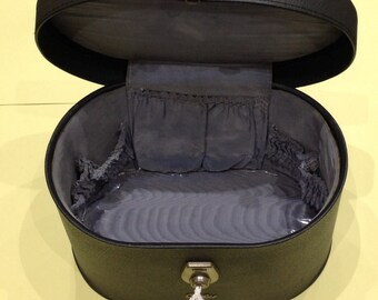 1960's VANITY CASE / Weekend Case / School Bag: In Dark Grey by Antler of Birmingham England