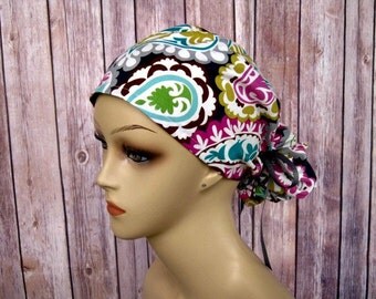 Ponytail Scrub Cap - Scrub Hat - Surgical Cap - Grey Paisley