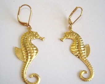 Items similar to Hanging Felt Seahorse on Etsy