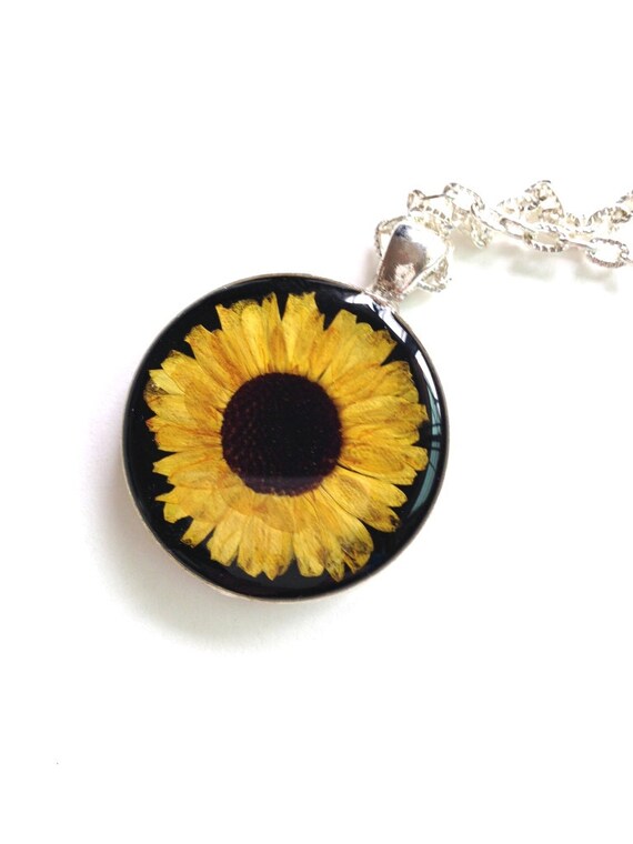 Sunflower. Resin necklace. Sunflower by oceanpetalsartstudio