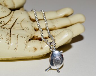 Robin Necklace, Little Bird Pendant, Bird Necklace, Robin Charm Necklace, Bird Lover Gift, Round Robin Necklace, Bird Jewelry, Robin Charm