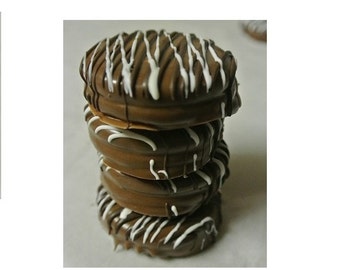 Chocolate Dipped Oreo Cookies