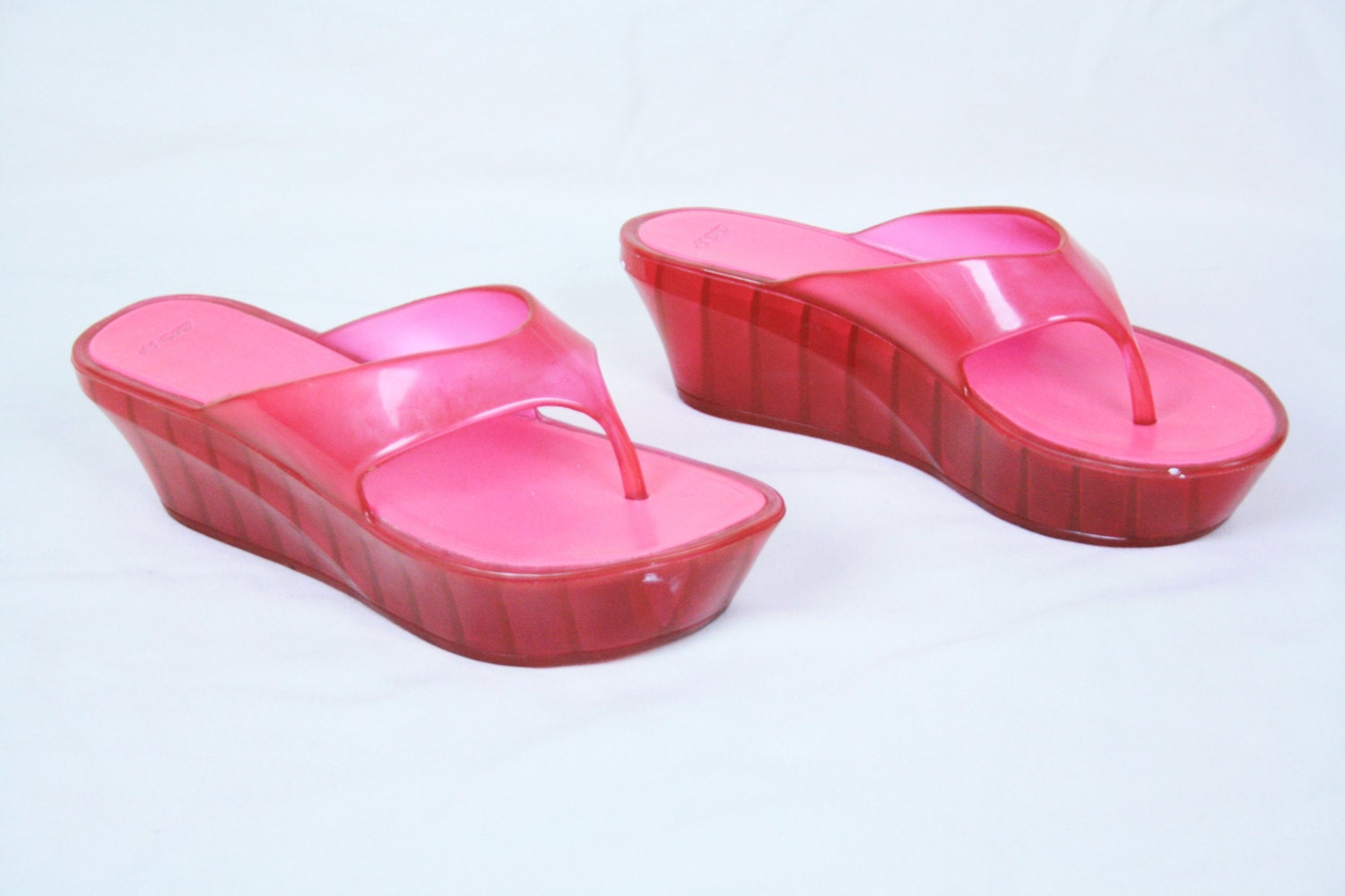 dkny jelly sandals
