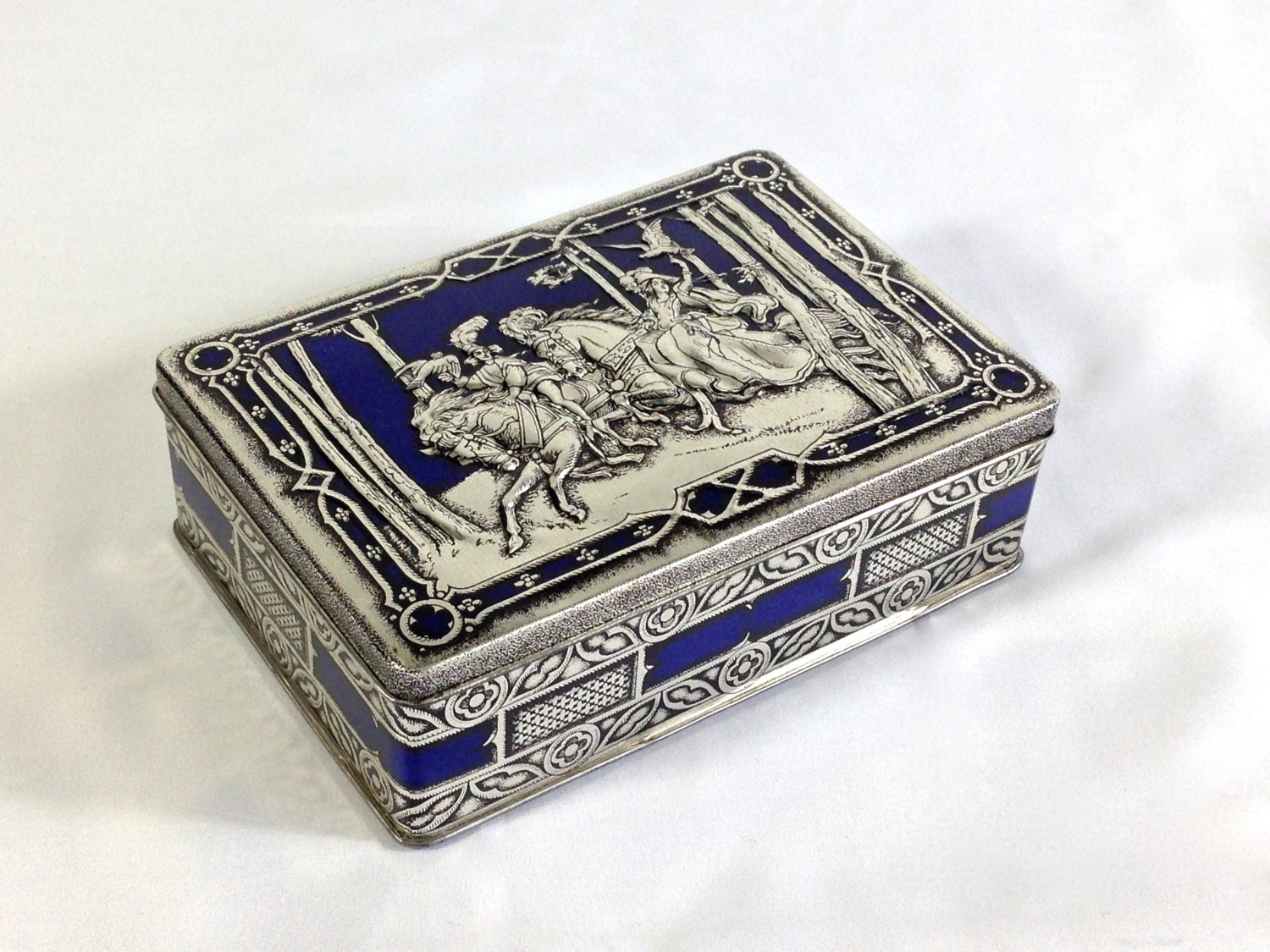 Vintage Rileys Toffee Tin Blue and Silver Embossed Falconers Riding