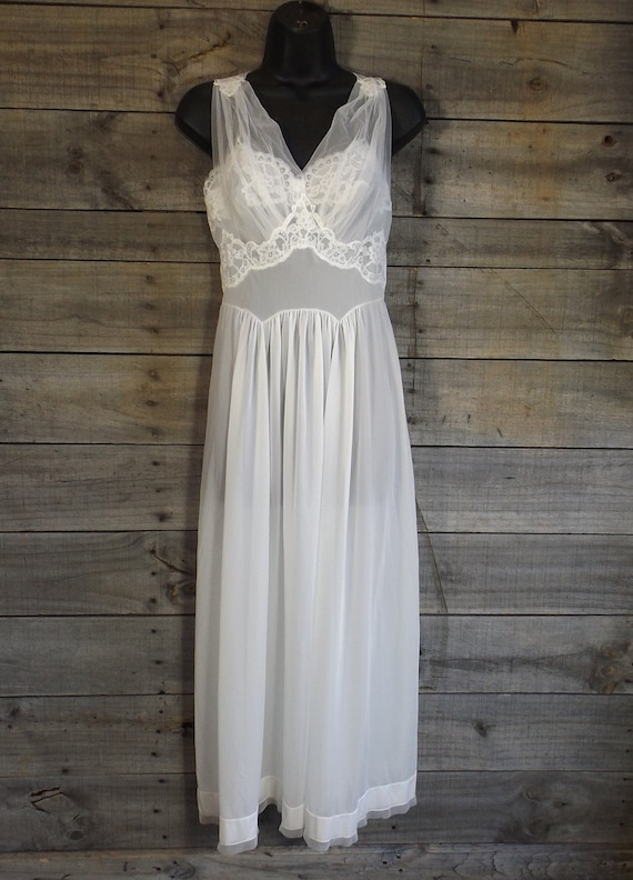 Vintage White Wedding Bridal Nightgown Lace Chiffon Top