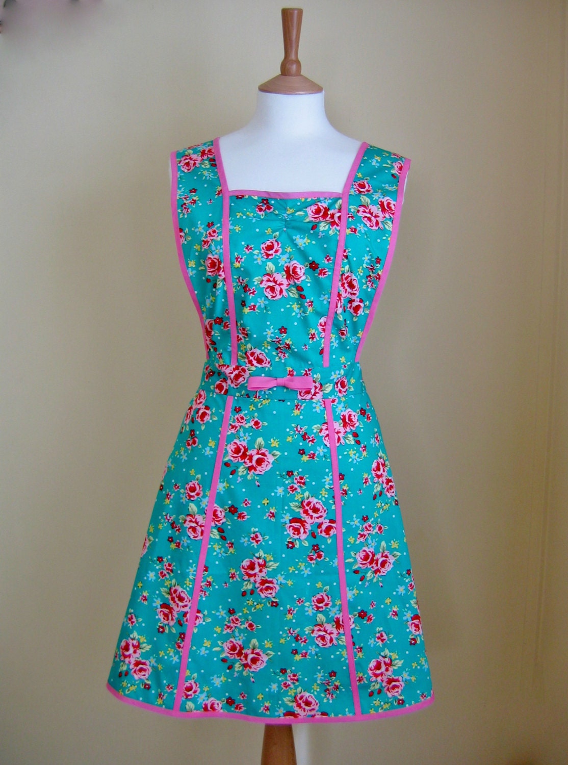 1940s Style Apron / Retro Apron / Vintage Style Apron / Floral