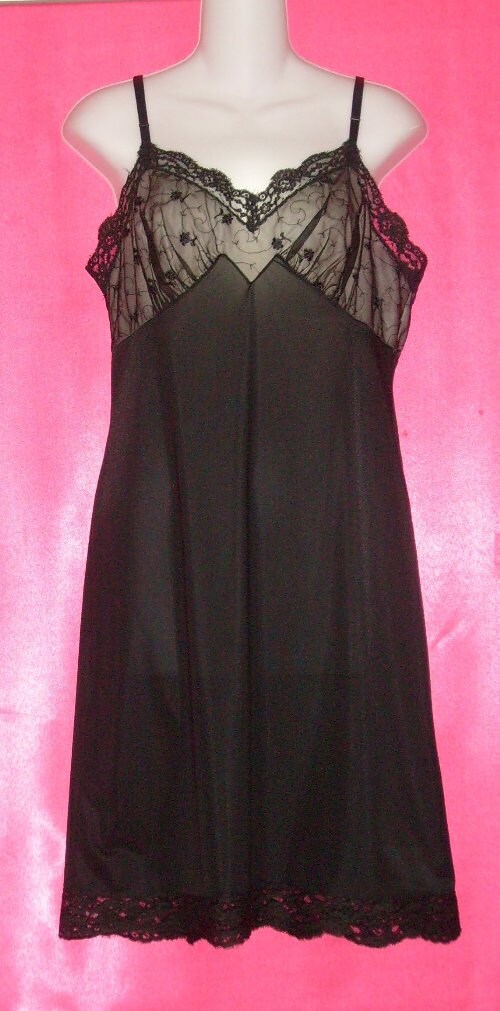 Vintage Black Illusion Lace Vanity Fair Nylon Full Slip 36