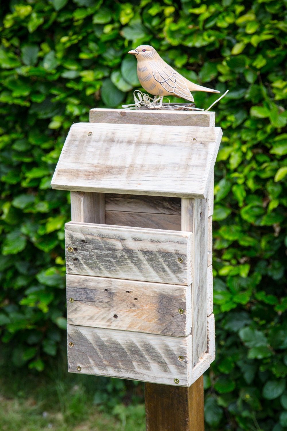 Rustic Bird House/Bird Box made from reclaimed Pallet Wood