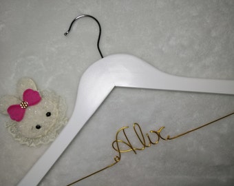 Singel line hanger ,Personalized Wedding Hanger, bridesmaid gifts, name hanger, brides hanger bride gift,bride hanger for wedding dress