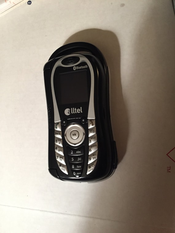 Kyocera K612B Black Silver Alltel Slider keyboard Camera Flash Phone