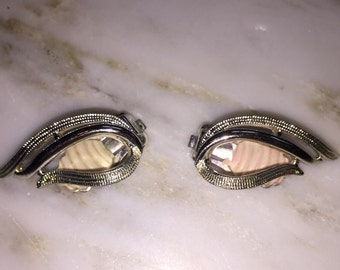 Vintage Sarah Coventry silver tone earrings