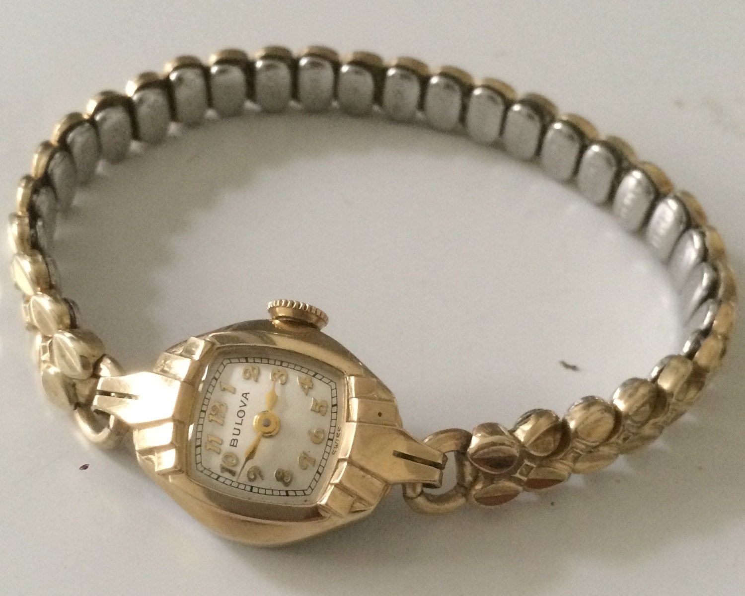 Vintage 1950s Ladies BULOVA Wrist Watch 10K Yellow Gold RGP