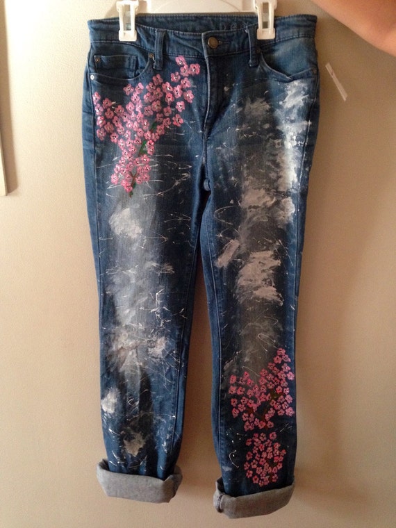 Cherry Blossom Jeans by BoutiqueDellaModa on Etsy