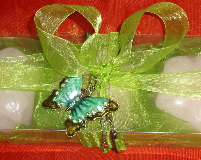 Green Butterfly-Elegant Gift Set for Women with Luxury Scented Soaps & a Jewelry Necklace: Ideal for Anniversary, Feast, Birthday, Party