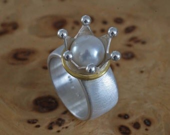 Dream Crown silver ring with set a noble Pearl