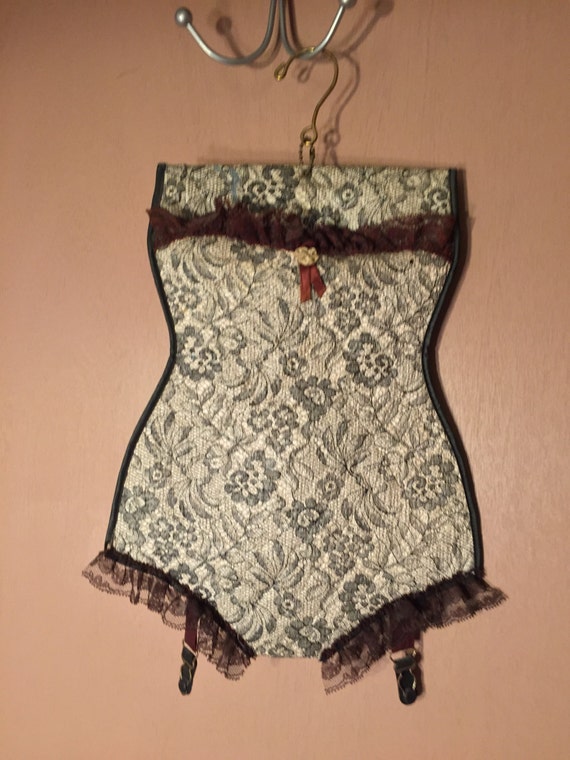 Lingerie Holder Oldies Eat Cum