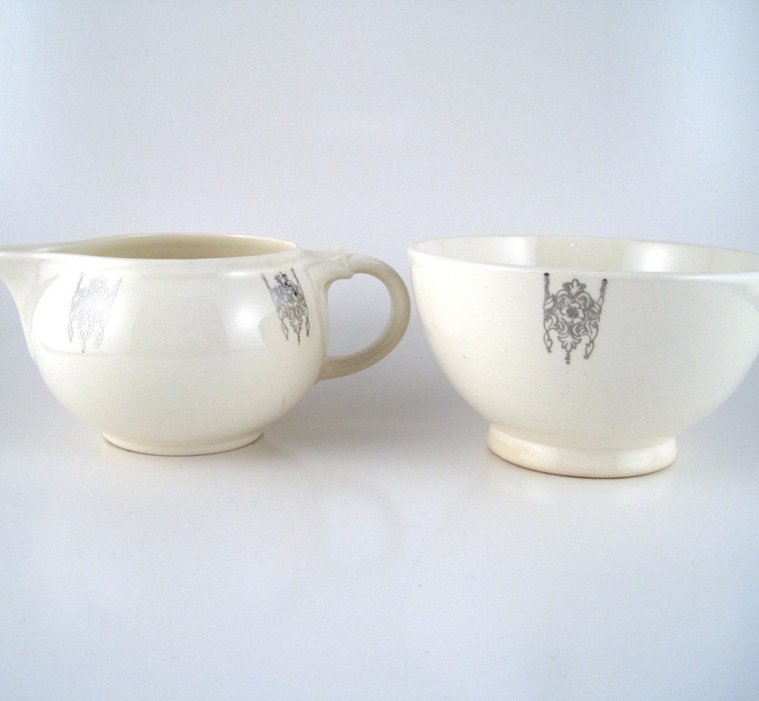 Taylor Smith Taylor creamer and sugar bowl TS & T vintage