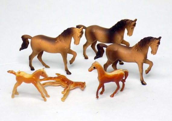 1960s Miniature Horses Set of 6 Mini Plastic / Resin Farm