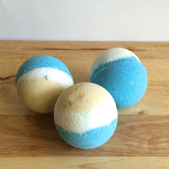Bath Bomb Bath Creamer, Coconut Island moisturizing bath treat
