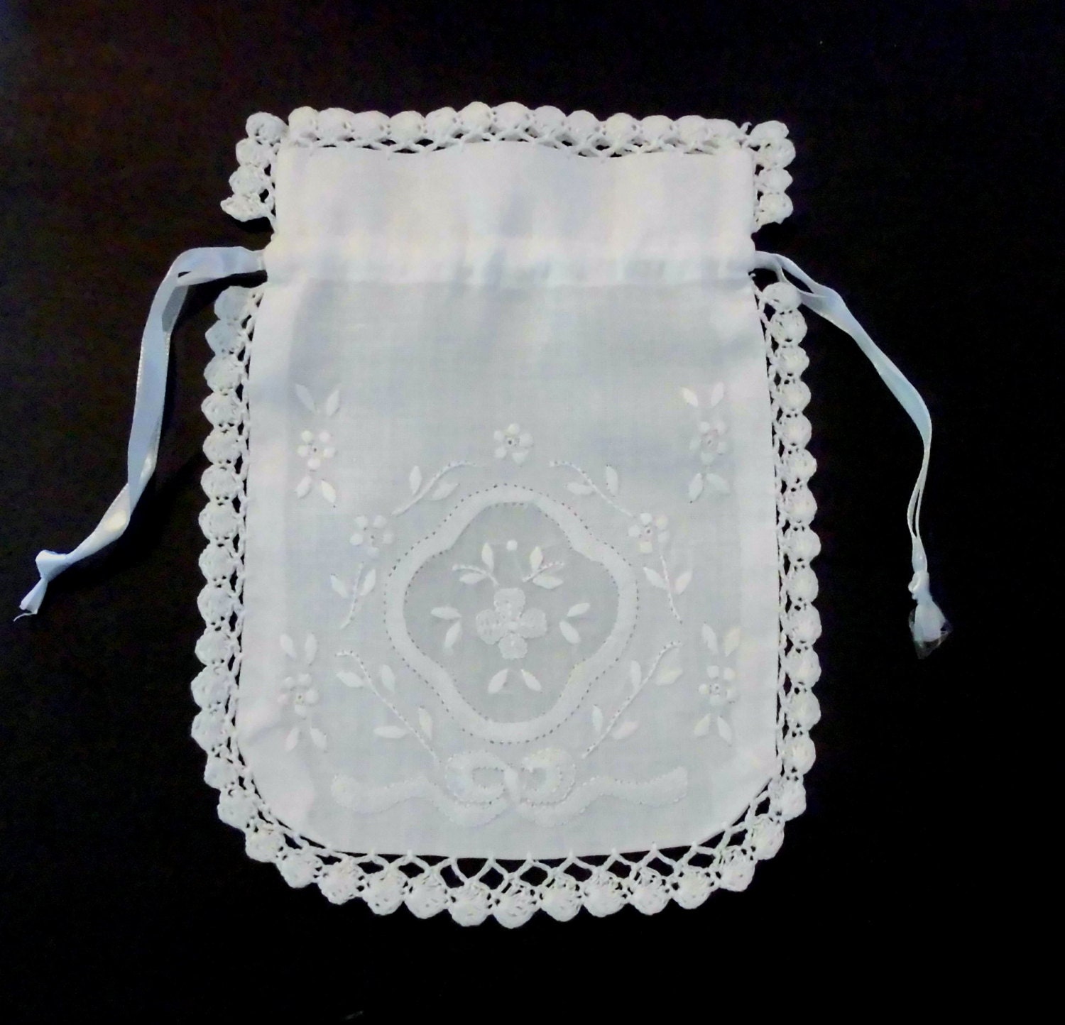 White Linen Drawstring Gift Bag 5 x 7 by flyingdollar on Etsy
