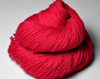 Toxic strawberry bubble gum - BFL Sock Yarn Superwash