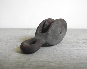 Small Teardrop Pulley , Cast Iron Industrial Pulley , Tiny Single Wheel Pulley , Salvaged Hardware , Vintage Supplies