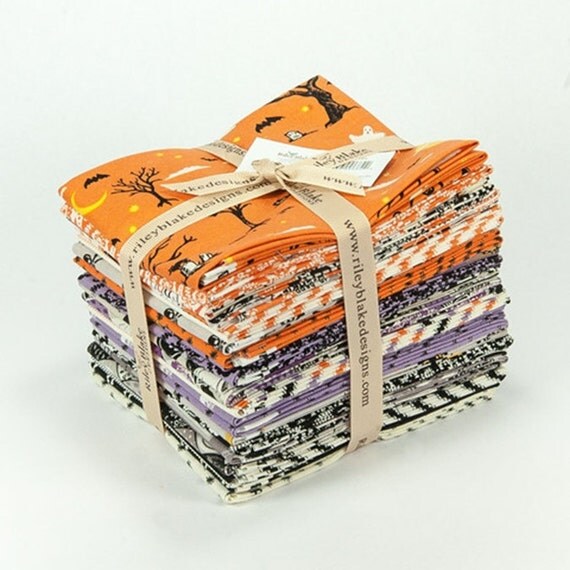 Riley Blake Halloween Fabric HAPPY HAUNTING Fat Quarter Bundle
