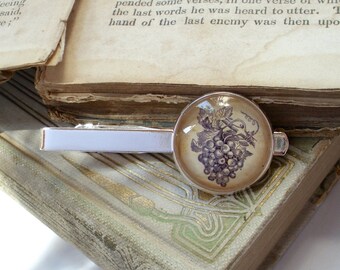 SALE - Grapes Tie Clip / Tie Bar / Tie Tack - Wine Lover - Foodie
