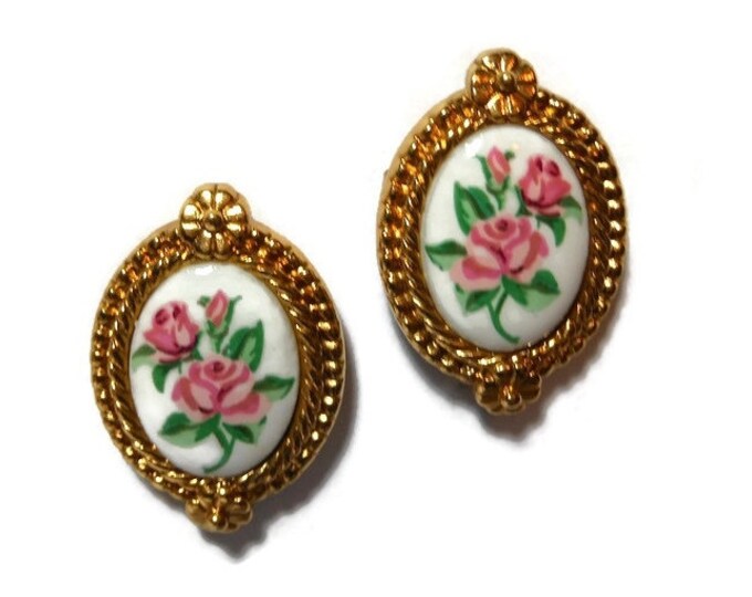 FREE SHIPPING Avon rose earrings, pink roses on a white cabochon with a gold rope frame, oval, studs