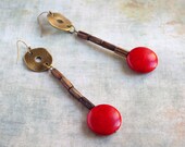 red wood earrings / long earring dangle / primitive ethnic jewelry / ebony howlite beads red wood earrings / long earring dangle / primitive ethnic jewelry / ebony howlite beads