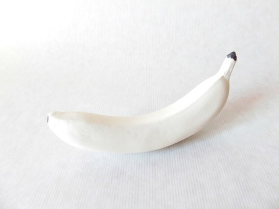 White banana fruits sculpture without glaze/ Ceramics and Pottery / Art / white / Porcelain / home decoration