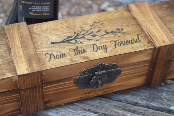 Love Birds Wine Box - Wine Capsule - Wedding Capsule - Rustic Wedding - Shabby Chic Wedding - Lockable Wine Box - Personalized Wine Box by CountryBarnBabe