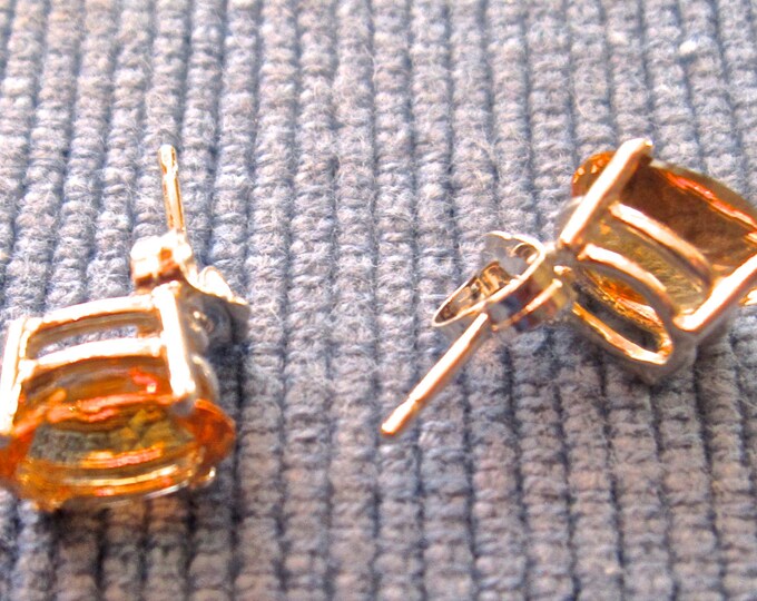 Citrine Stud Earrings, 9x7mm Oval, Natural, Set in Sterling Silver E795