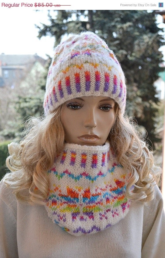 10% Off Set cream and rainbow cap gloves loop by DosiakStyle