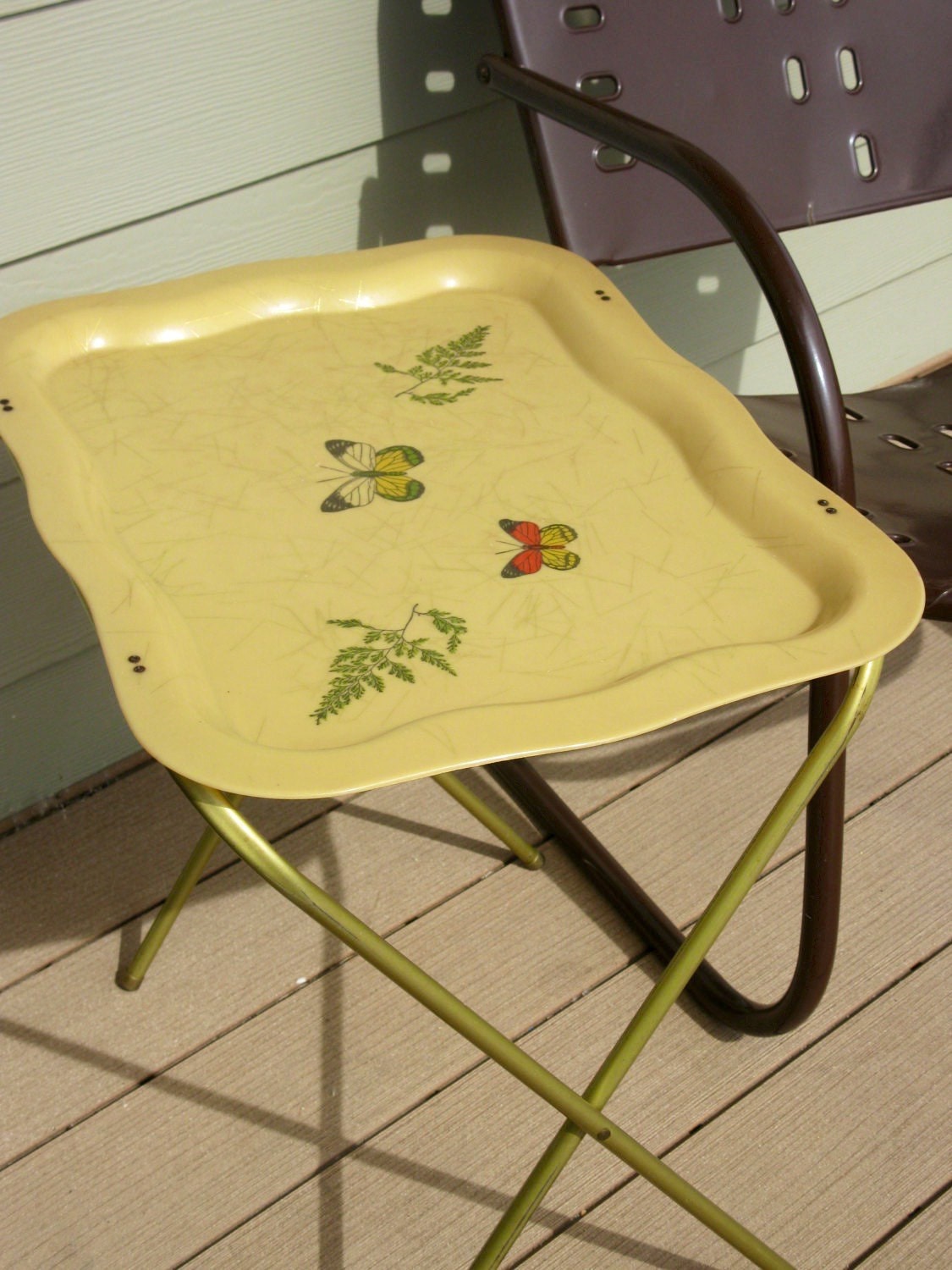 FIBERGLASS TV Tray with legs vintage 1960s-Butterfly pattern