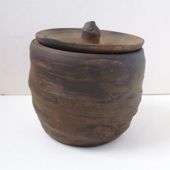 Ceramic jar with lid. Pottery Wood fired by ShernaCeramica